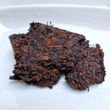Load image into Gallery viewer, #653 2007 Aged Puerh Shou CNNP 7581